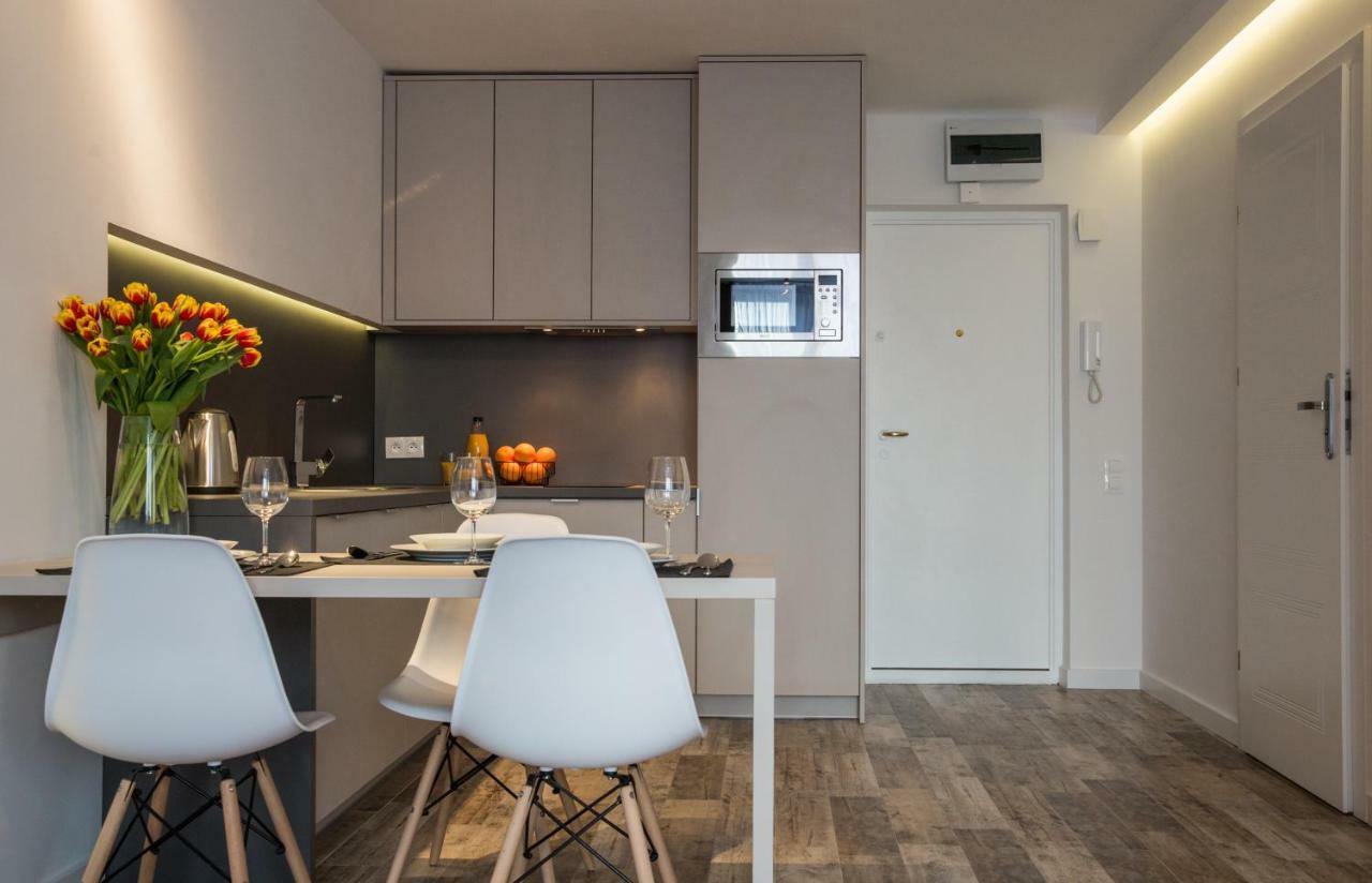 City Center Zelazna, Next To Warsaw'S Business District & Fabryka Norblina, By Warsawskyline Apartments المظهر الخارجي الصورة